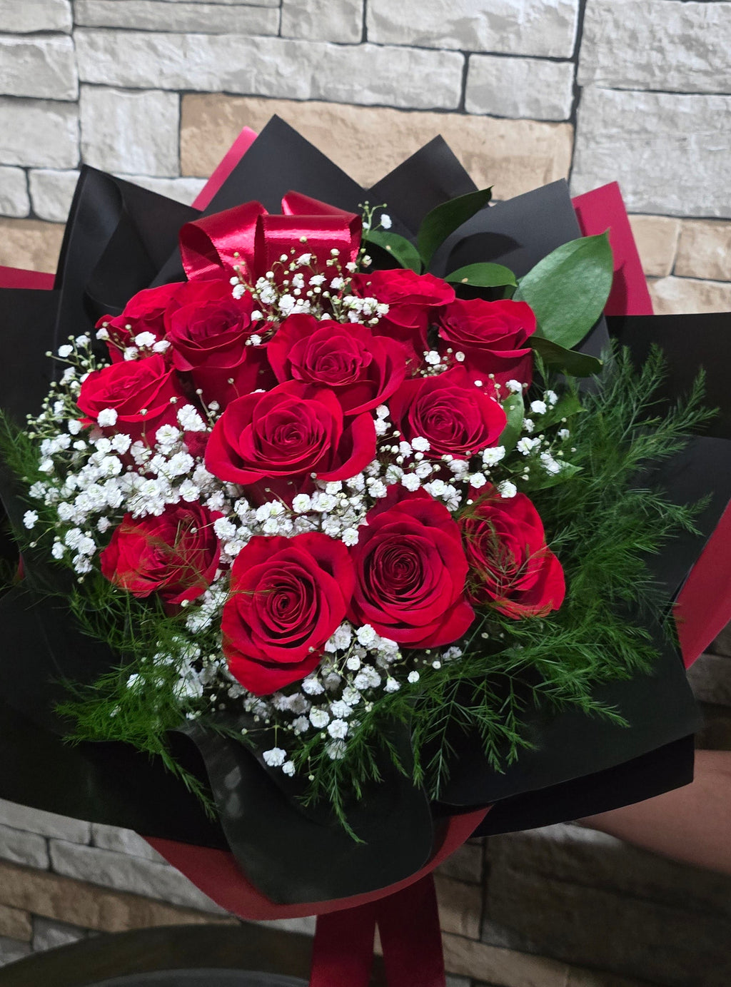 Evergreen Romance (12 Rose)