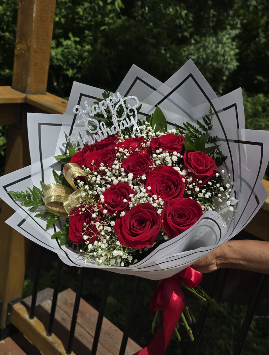 Evergreen Romance (12 Rose)