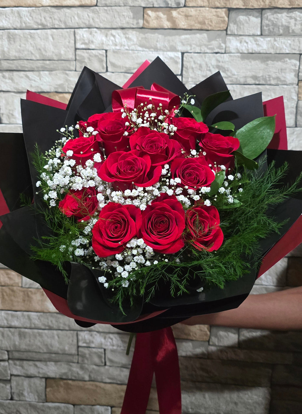Evergreen Romance (12 Rose)